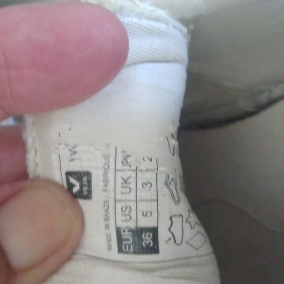 VEJA SHOES - Picture 7 of 12